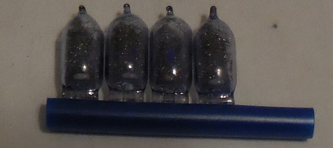 4 left Sylvania Blue Dot Flashbulbs AG1B Box Blue Bulbs