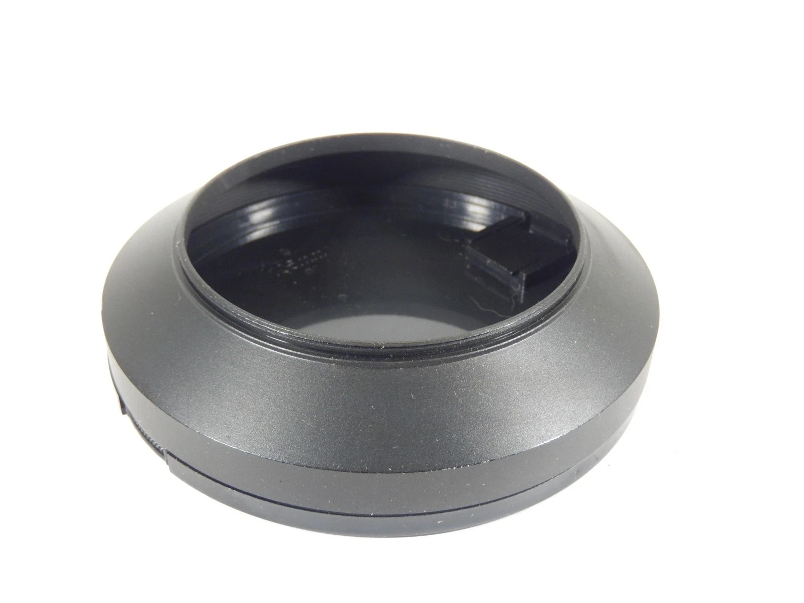 VINTAGE METAL 77mm TO 105mm LENS HOOD SHADE & PINCH-ON 105mm CAP