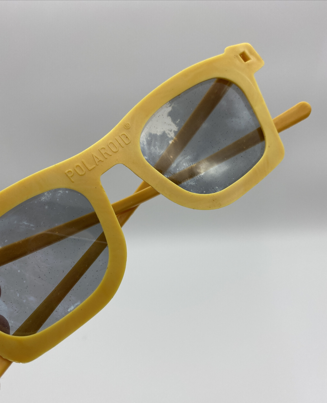 Vintage Polaroid 3-D Glasses Set of 6 Yellow Plastic Frames Model 729 Movie Film