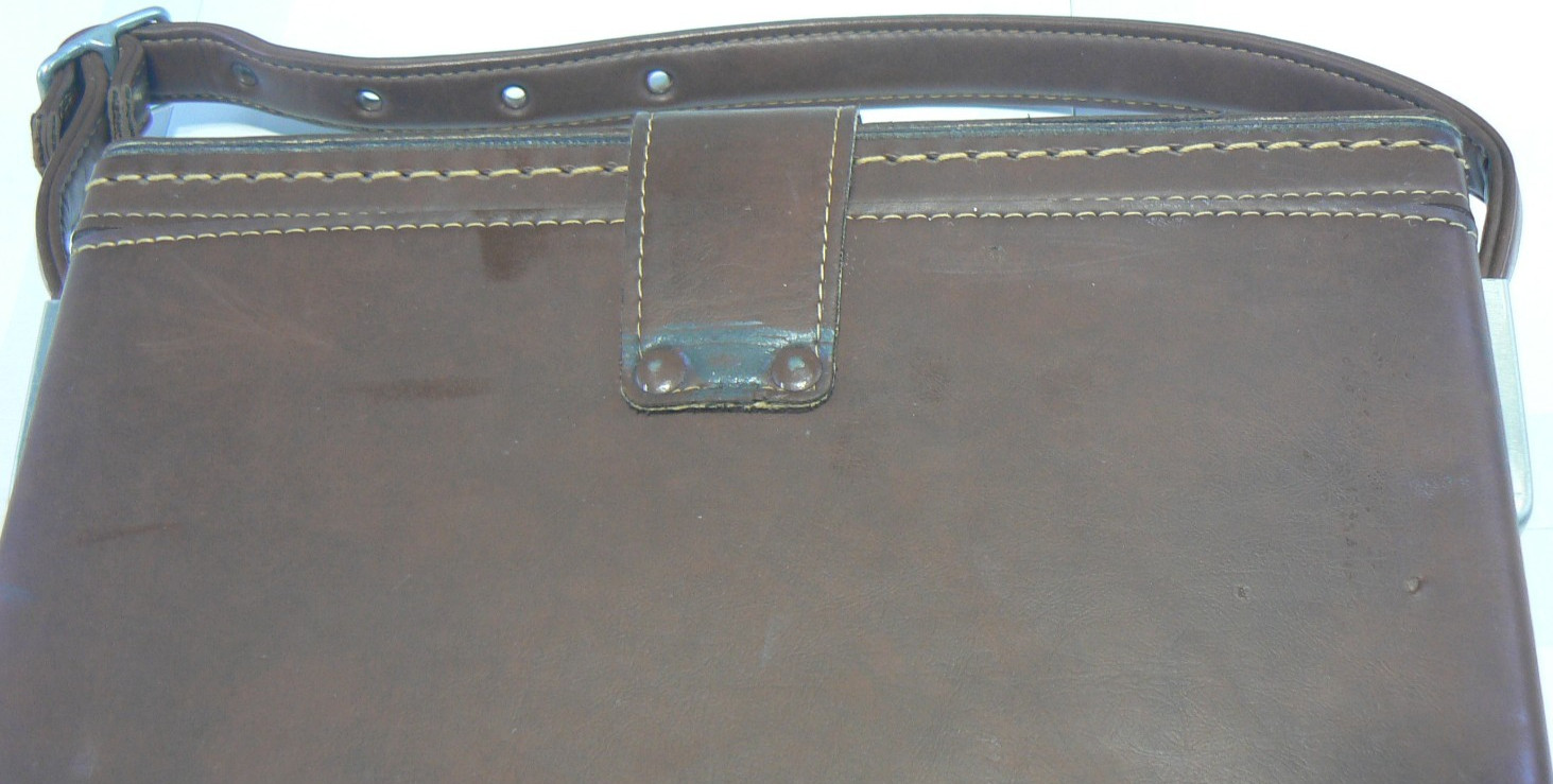 Polaroid Leather Compartment Case for Folding SX-70 Tan Camera & Accessories Z