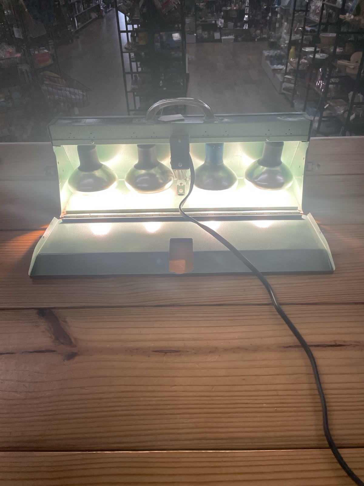 Vintage 1960’s PM V-PAK Bar Lite – 4 Bulb Light w Case For Photos/Camera/Movie