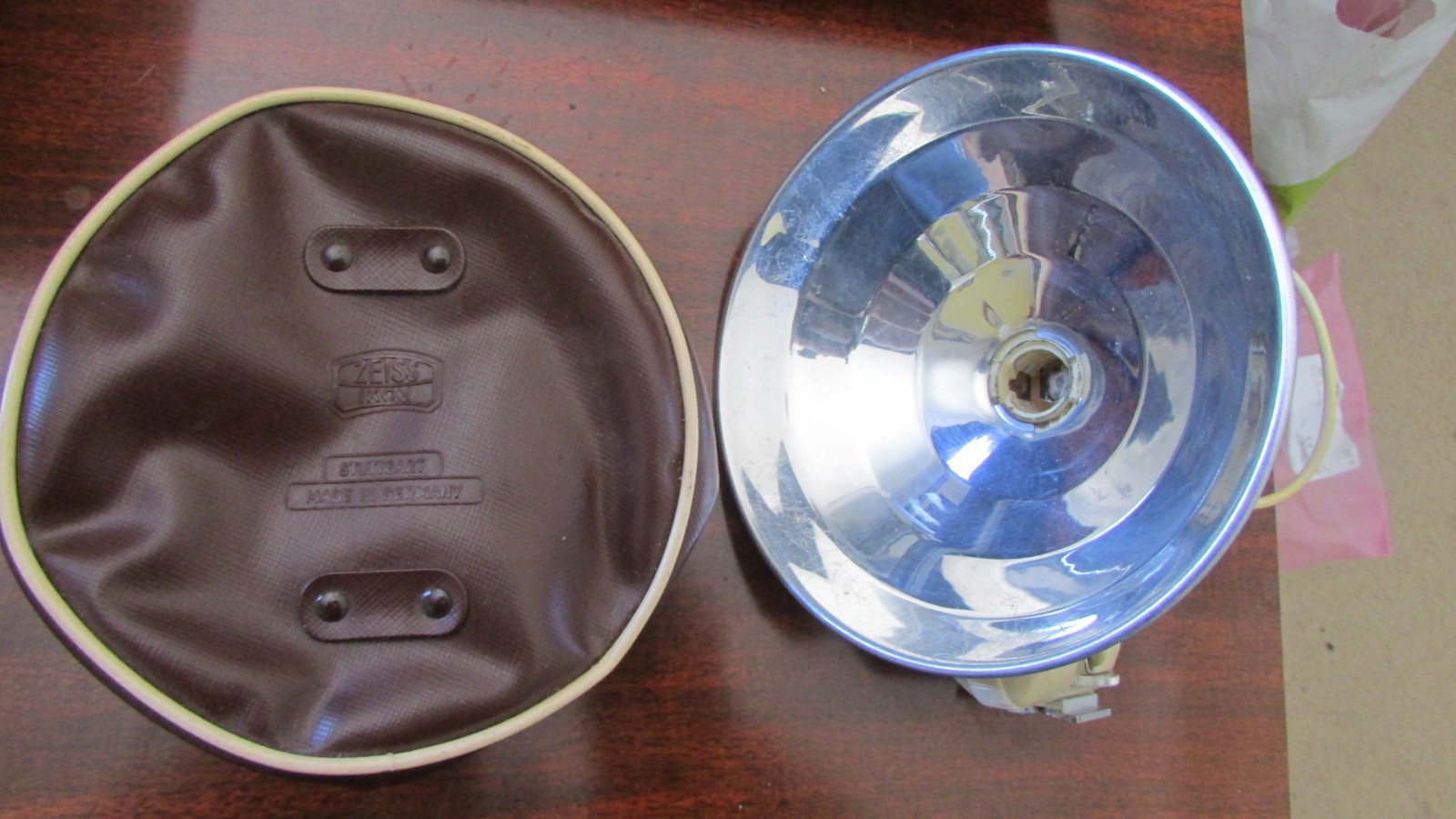 VINTAGE ZEISS IKON IKOBLITZ 1316 STUTTGART FLASHER/DISC WITH CASE