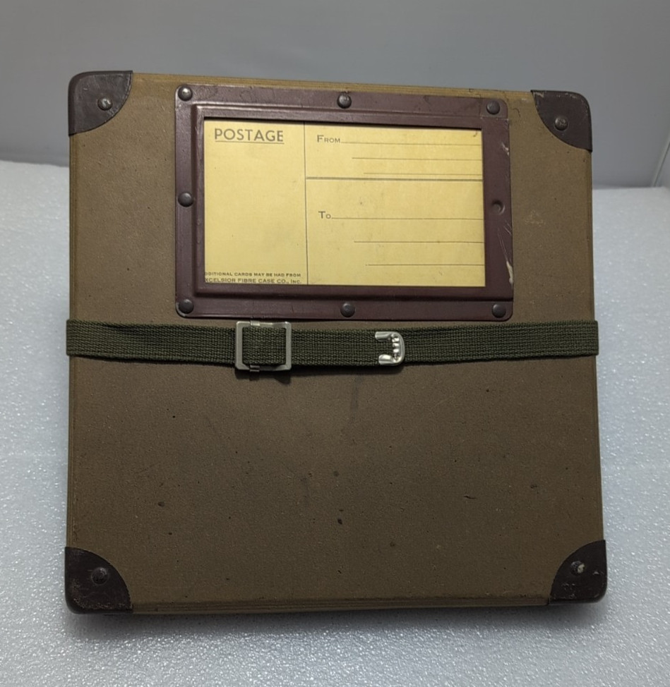 Bell & Howell 10.5″ 800′ 16mm Film Reel, Can & Excelsior Fibre Case