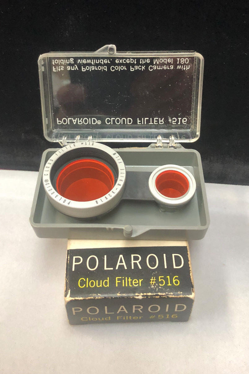 Polaroid #581 Portrait Kit. #516 Cloud Filter