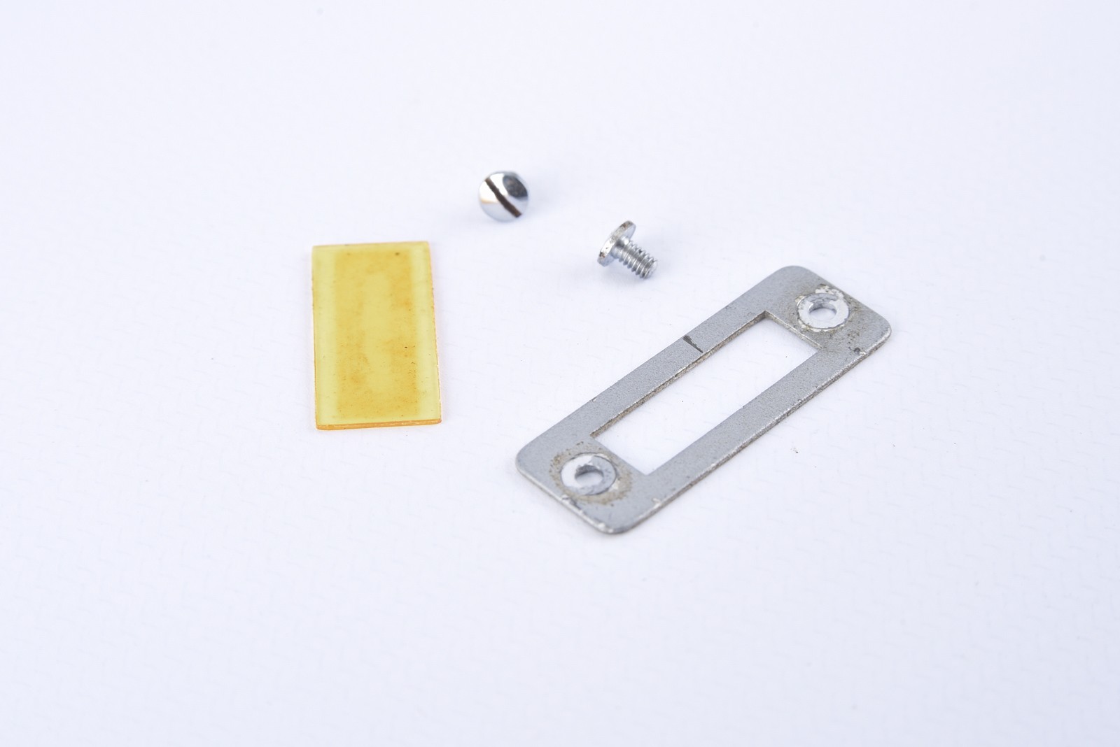 Plaubel Makiflex Automatic Camera Part Shutter Counter Window and Screws V02