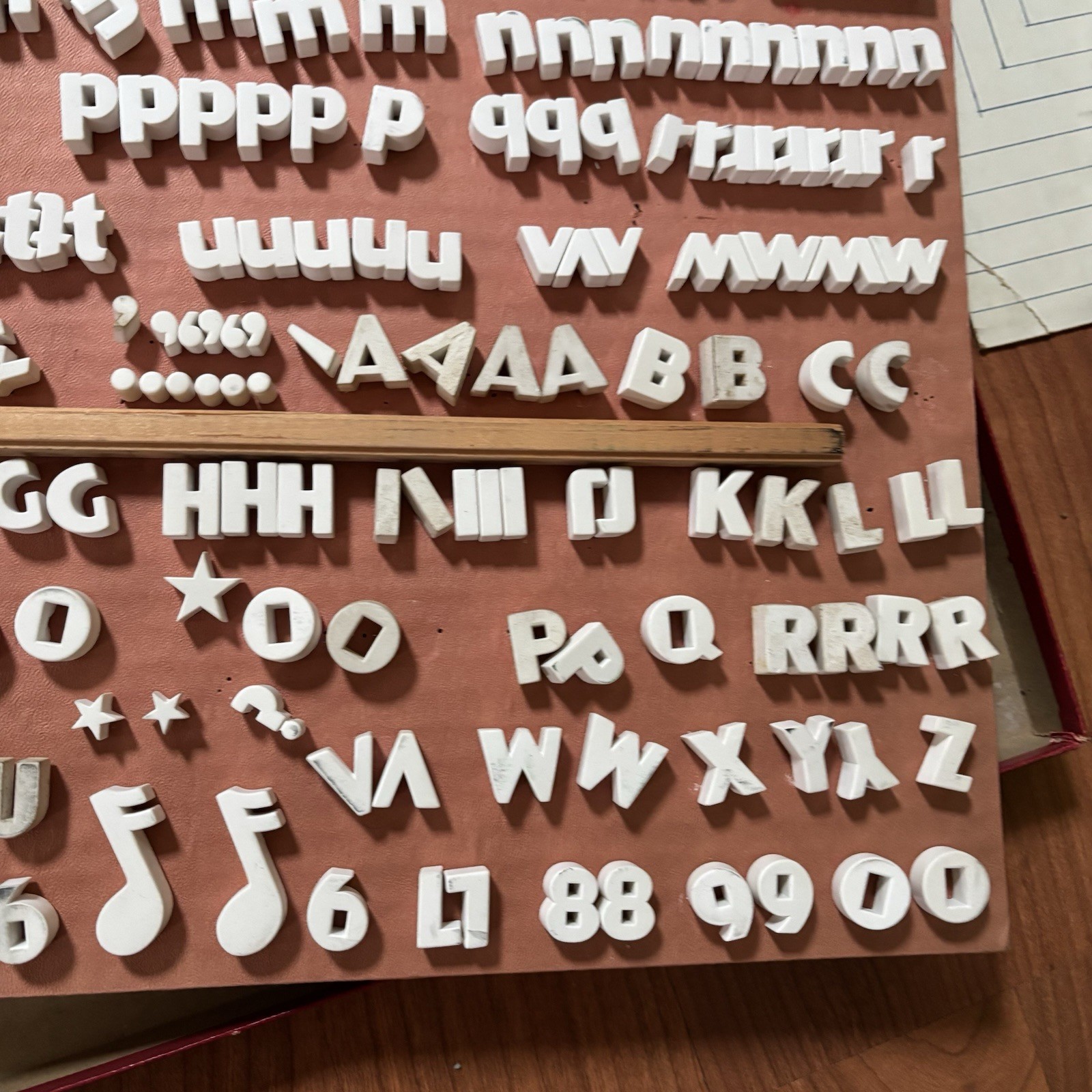 Vintage MITTEN’S Professional Movie Titler 272 Pin-In-Back Letters Original Box