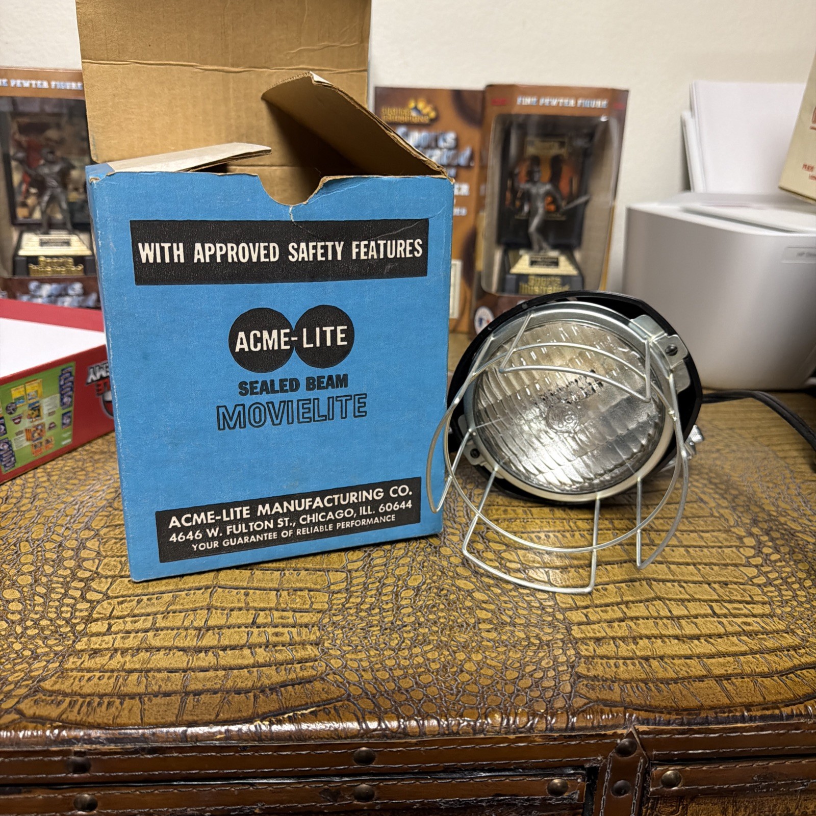 Vintage Acme-Lite Sealed Beam Movielite Model 96 250 Watts 115 Volts Tested