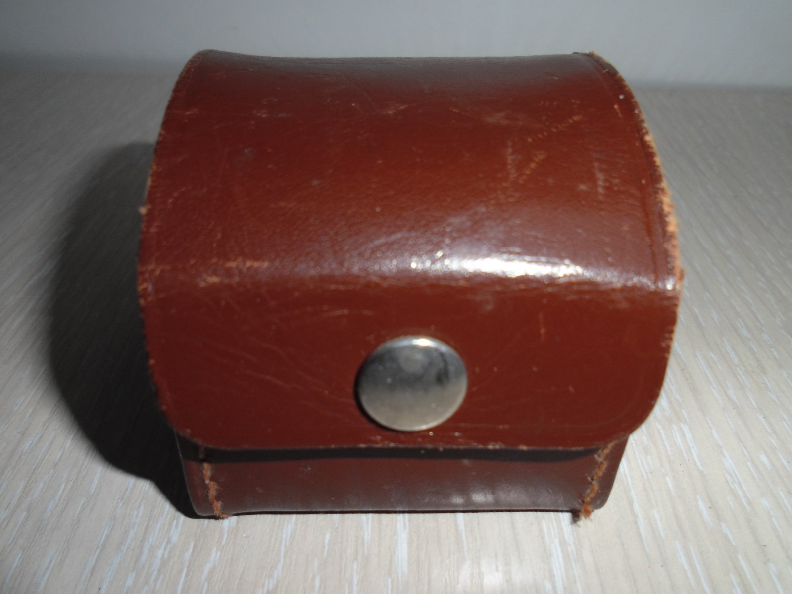 Ihagee Exakta waist level finder in case #0284