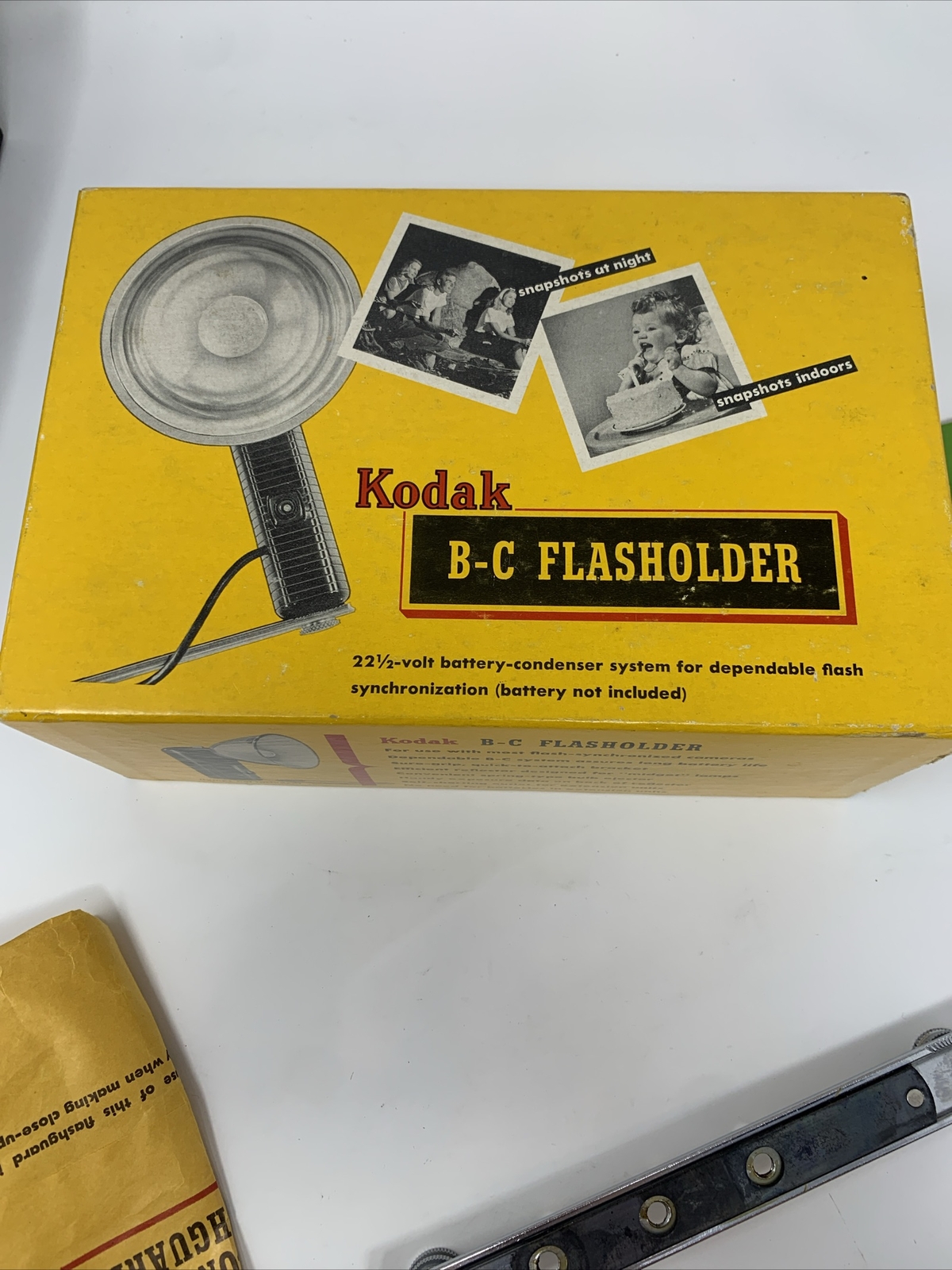 VINTAGE 1950’s KODAK STANDARD FLASHOLDER – With Original Book. Read Description