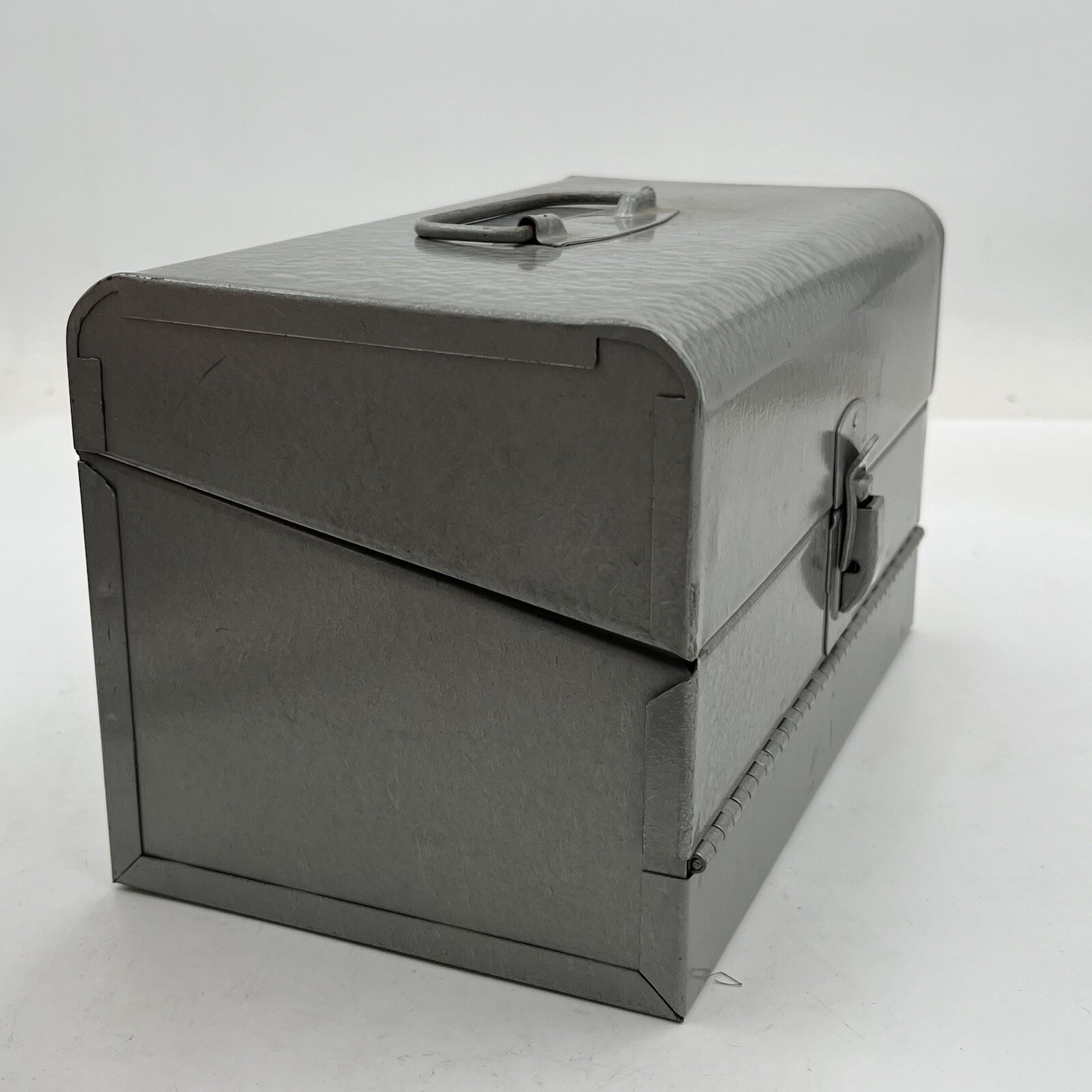 VTG Metal 8mm Movie Film Reel Can Storage Box Slotted 13 Slots For 5″ Reel Cans