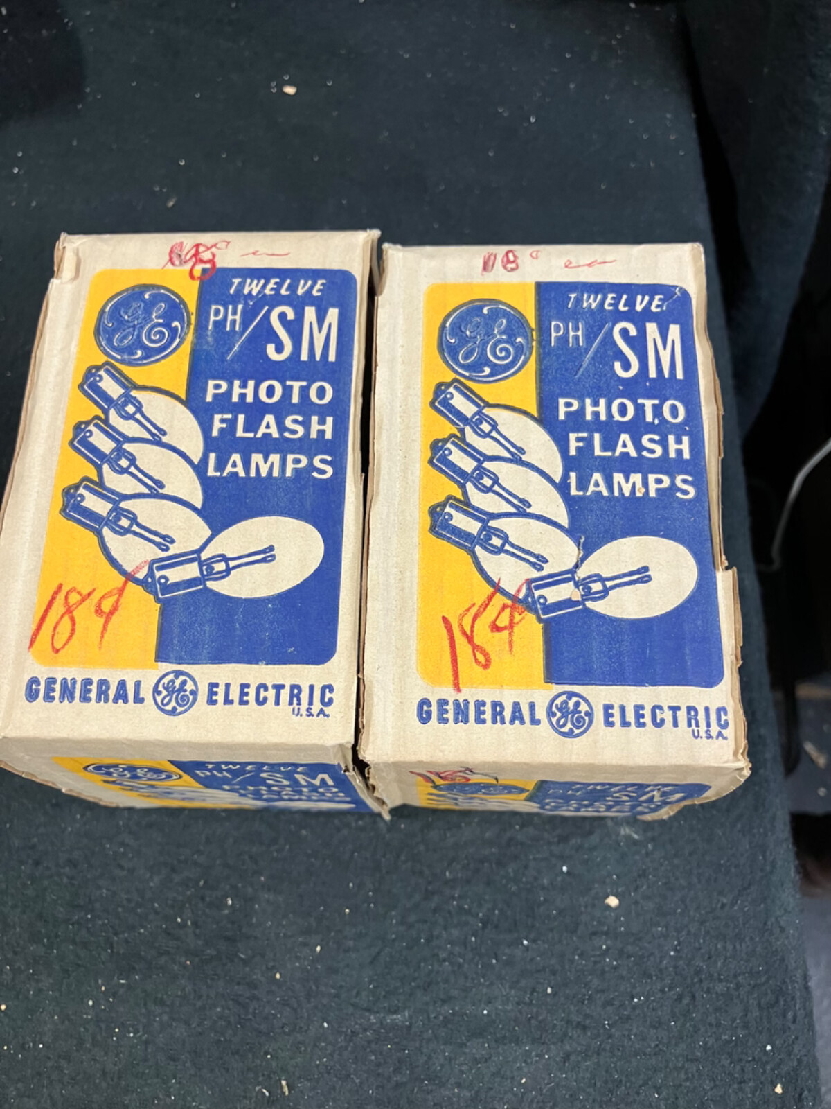 NEW OLD STOCK GENERAL ELECTRIC PH/SM PHOTO FLASHBULBS, TWO DOZEN BULBS