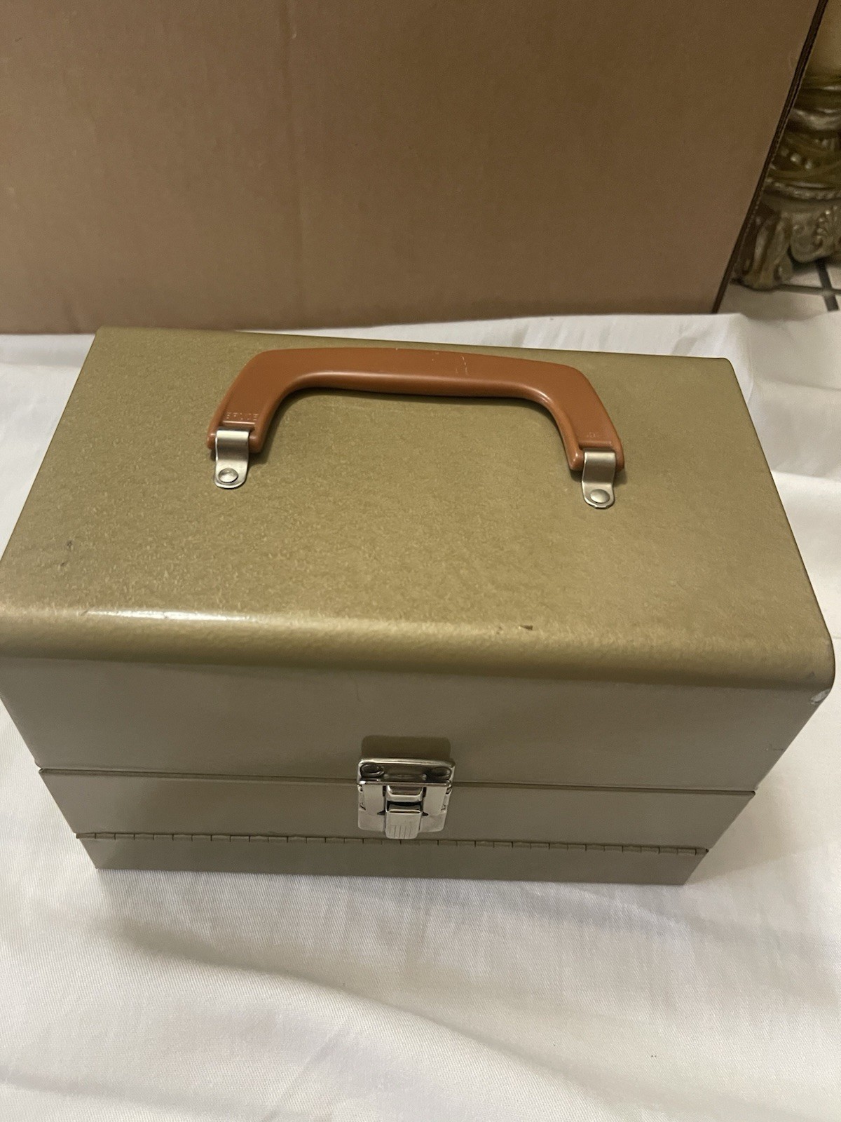 Vintage Woolworth & Super 8 & Compco Metal Reel 5″ Metal Case Total 12 Case