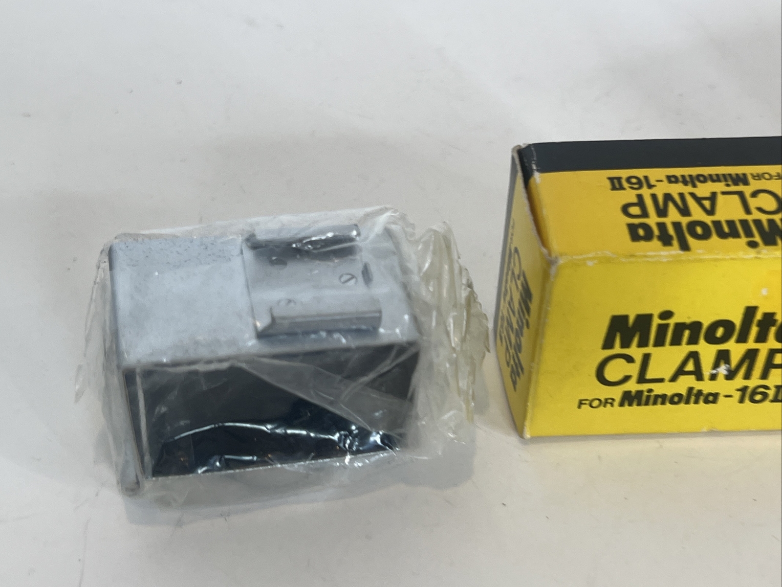 Genuine Minolta Accessory Tripod Shoe Clamp for Minolta 16 II 6204 610 NEW