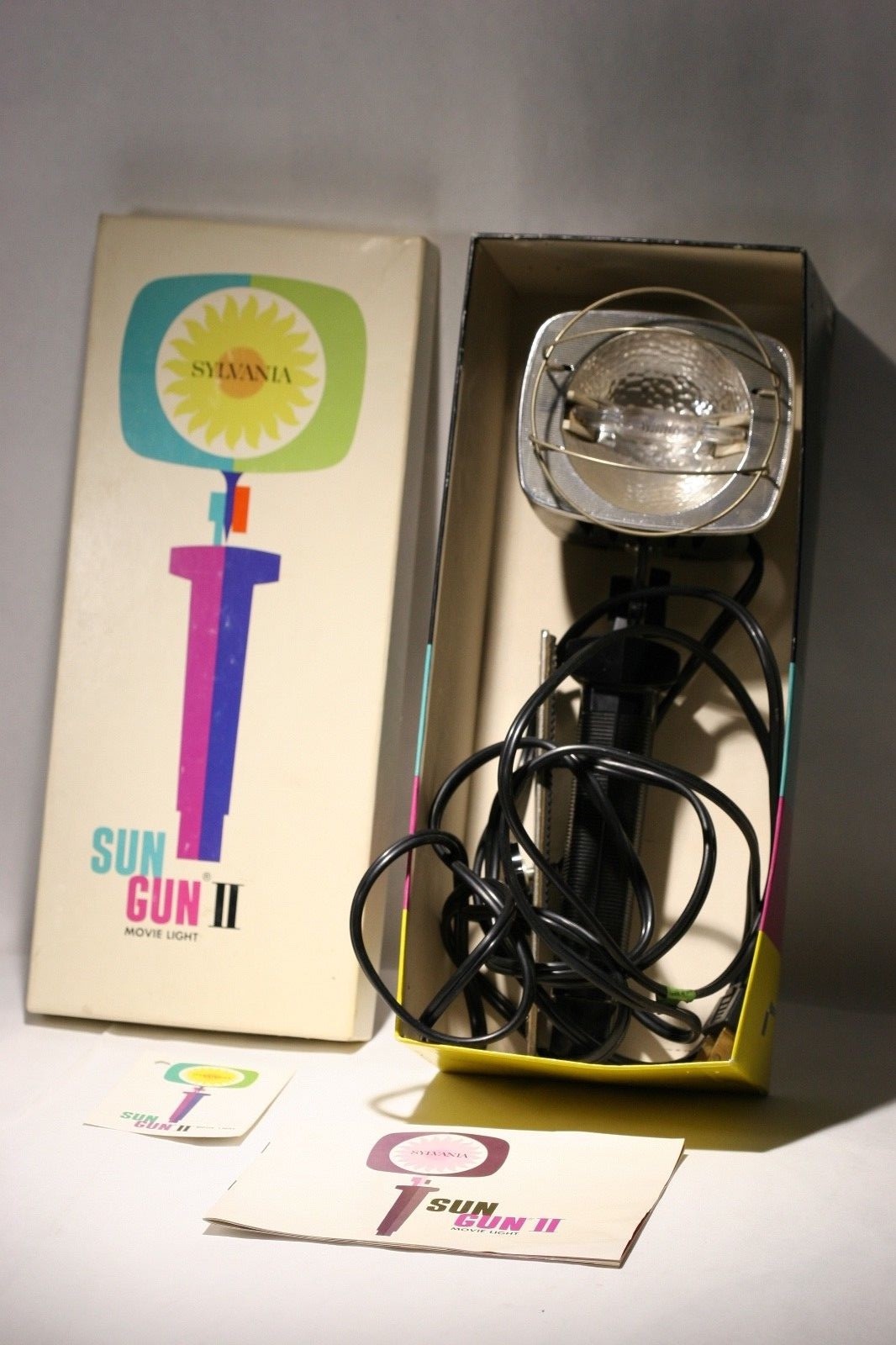 Vintage Sylvania Sun Gun II Movie Light Model SG-55 W/ Box