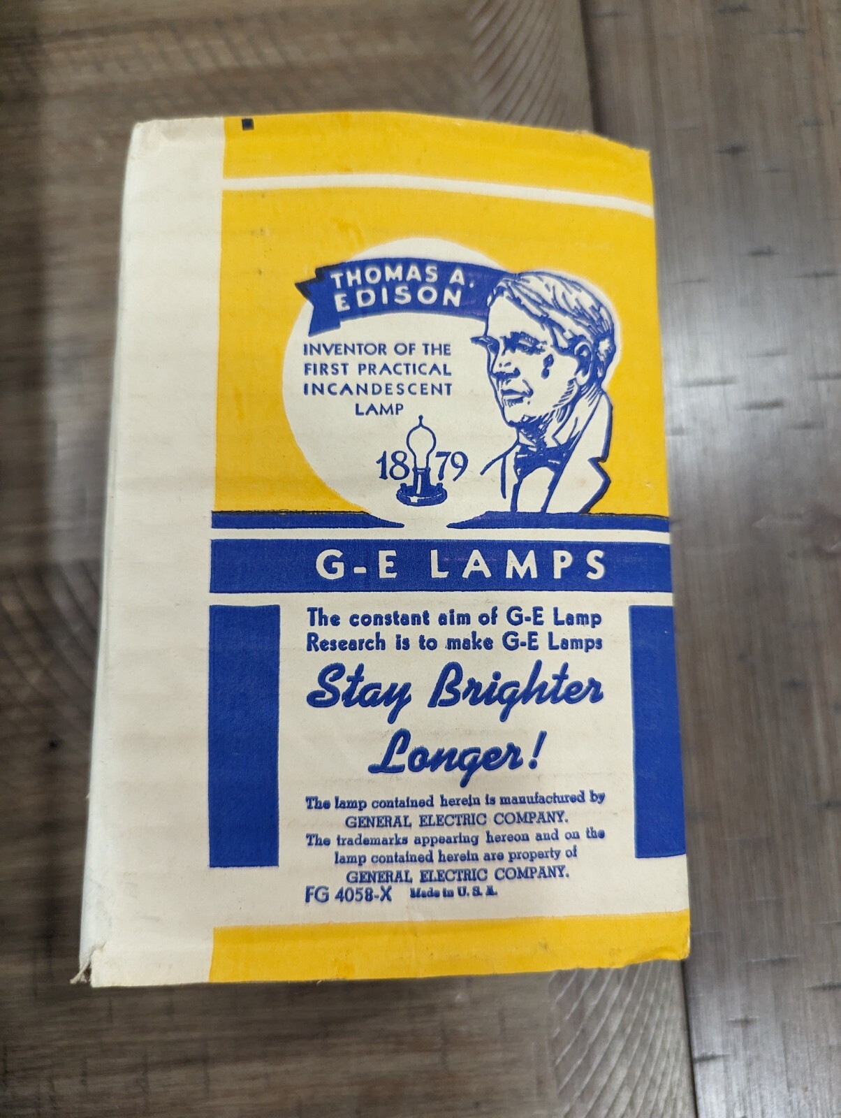 Acme Lite Mov E Lite With Case And Four GE Edison Bulbs-Please Read!
