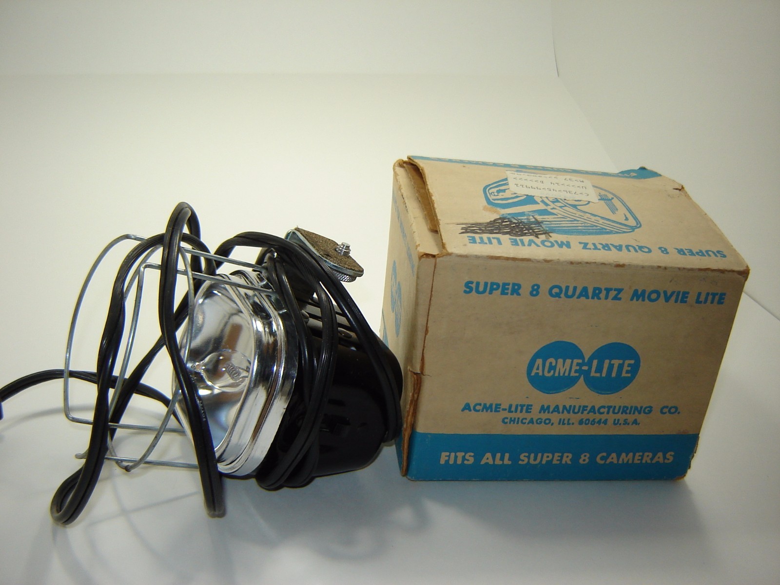 SUPER 8 QUARTZ MOVIE LITE BY ACME-LITE