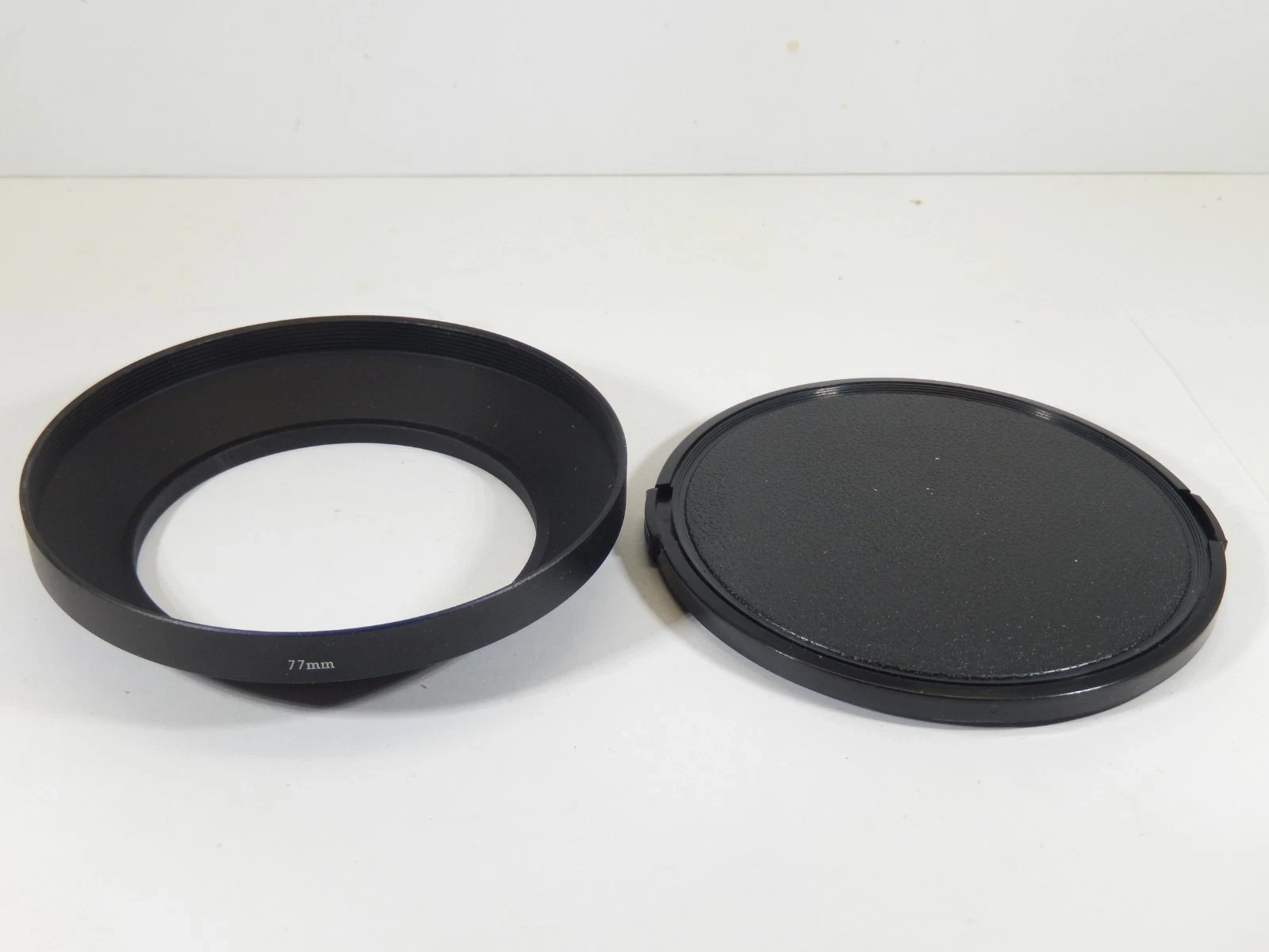 VINTAGE METAL 77mm TO 105mm LENS HOOD SHADE & PINCH-ON 105mm CAP