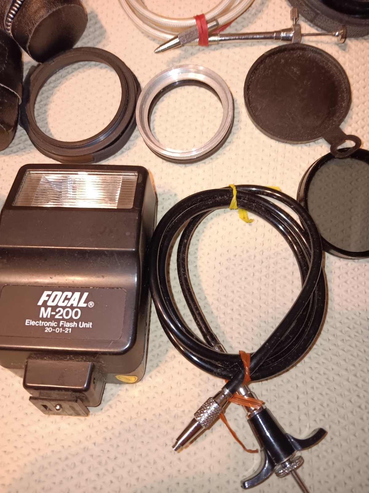 VINTAGE LOT OF CAMERA LENS, FLASHES LENS COVER, LENS CASES