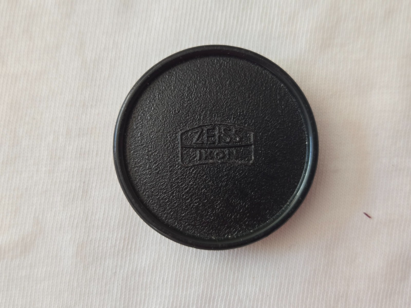 Original Zeiss Ikon Push On Lens Cap (1053) 28.5mm A28.5 in Excellent Condition