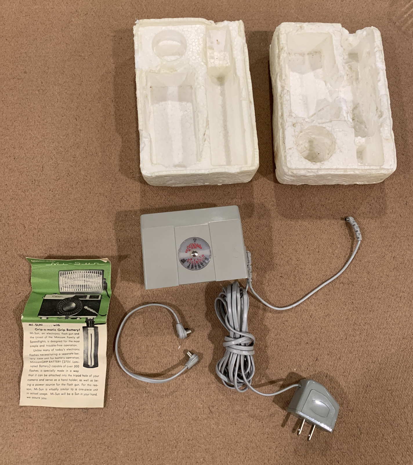 Vintage MiniCam Electronic Flash Mi-Sun Camera Flash AC Adapter No Battery Pack