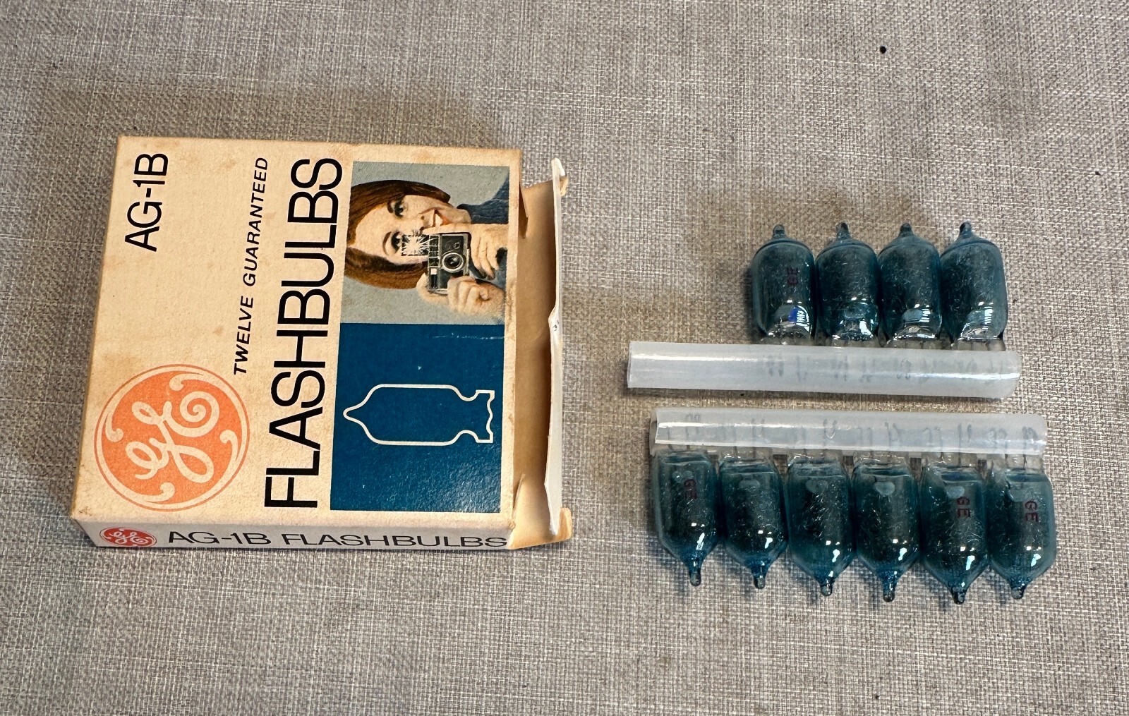 NEVER USED! GE AG-1B Flashbulbs – 10 Total – FREE SHIPPING!