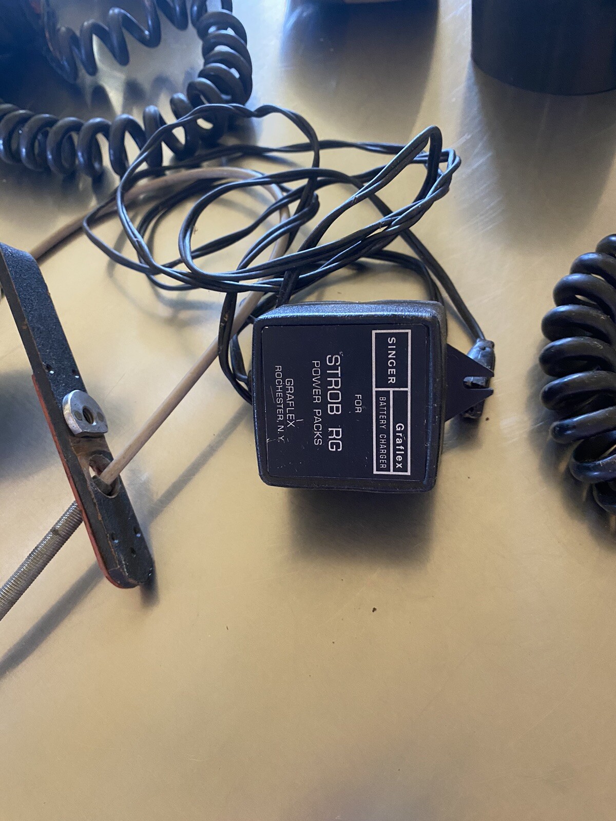 VINTAGE CAMERA LIGHTS FLASHES UNTESTED HONEYWELL, SINGER, HEILAND, GRAFLITE
