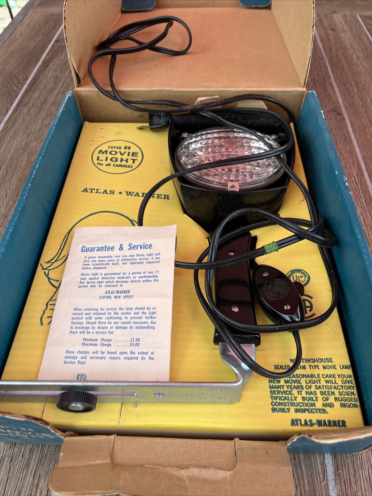 Vintage Super 88 650 Watt Sealed Beam Movie Light w/Original Box by Westinghouse