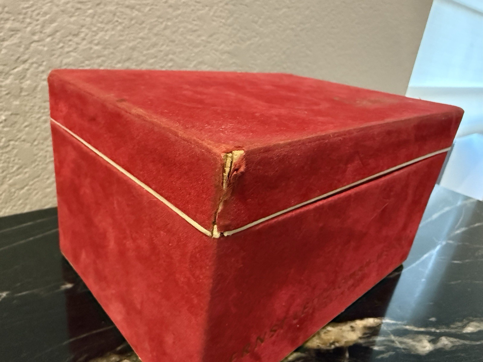 Leica M3 Red Suede Camera Box (7″x5″x4″) Leitz GMBH Wetzler Germany