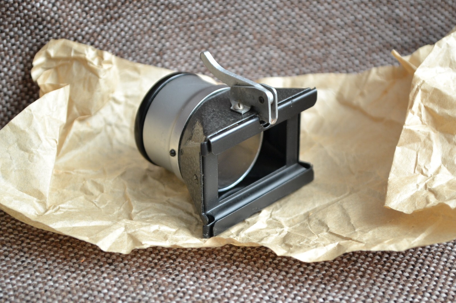 Vintage iron Magnifying Loupe L-5 For Viewing Film Frames USSR