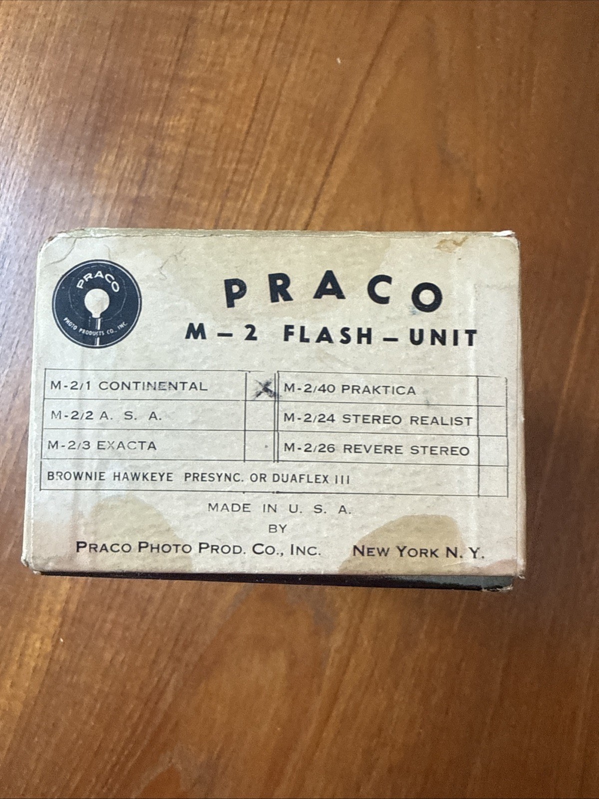Vintage Praco M-2 Flash Unit with Original Box, Directions & 7 Original Bulbs