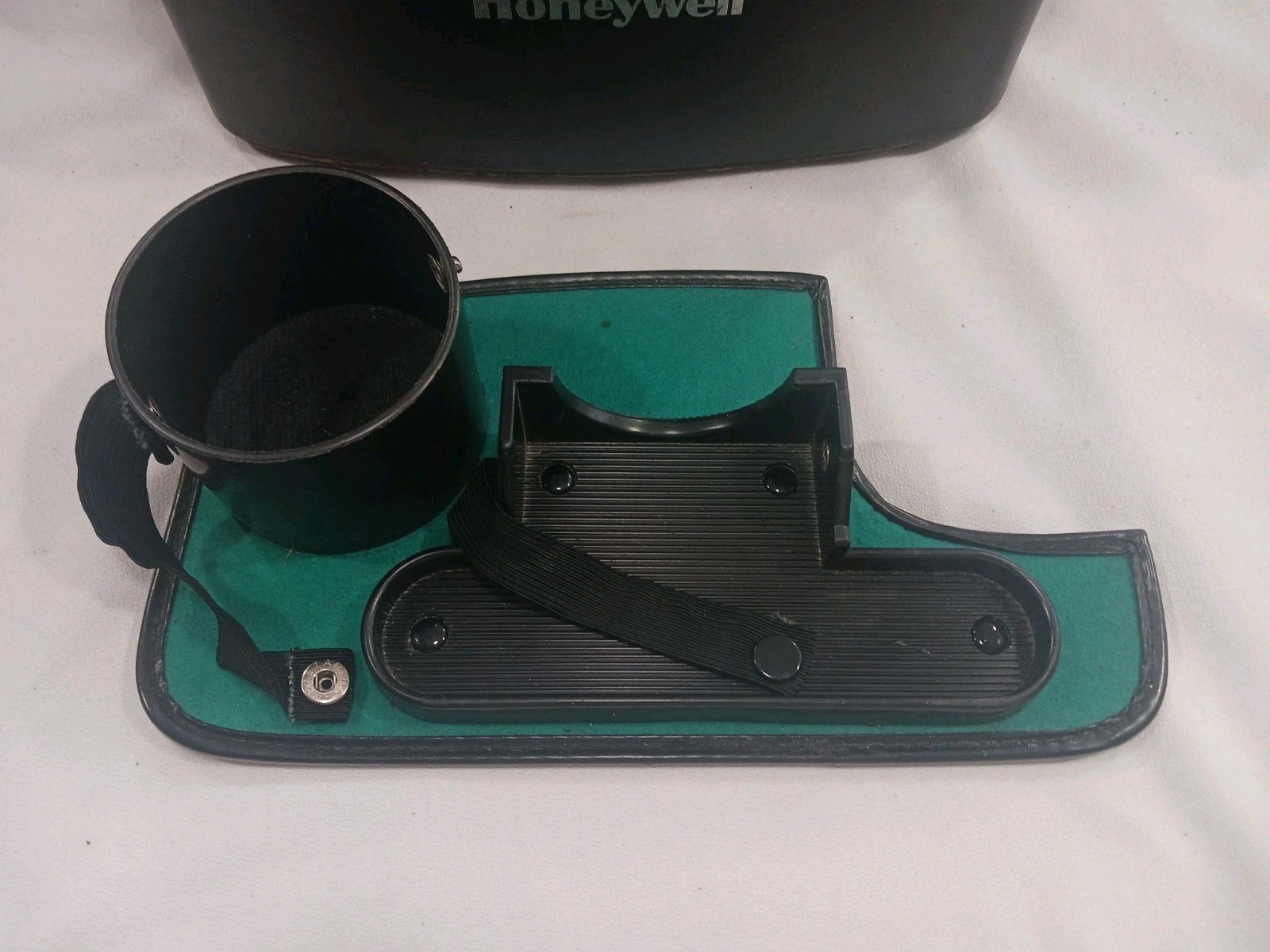 Vintage Pentax Honeywell Hard Camera & Lens Case 11″ x 6″ x 6″ Black Leather VGC
