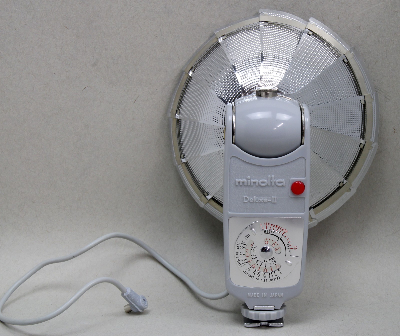 Vintage Flash Attachment MINOLTA Deluxe-II Fan Style Shoe Mount w/Case JAPAN
