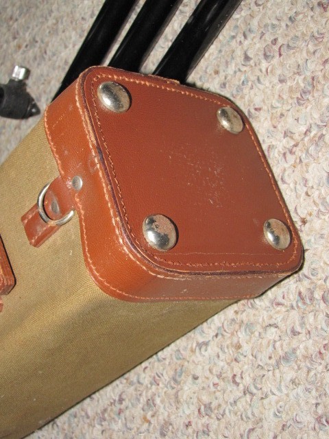 Vintage PENTACON CAMERA FIELD TRIPOD w/ Canvas & Leather Case GERMANY