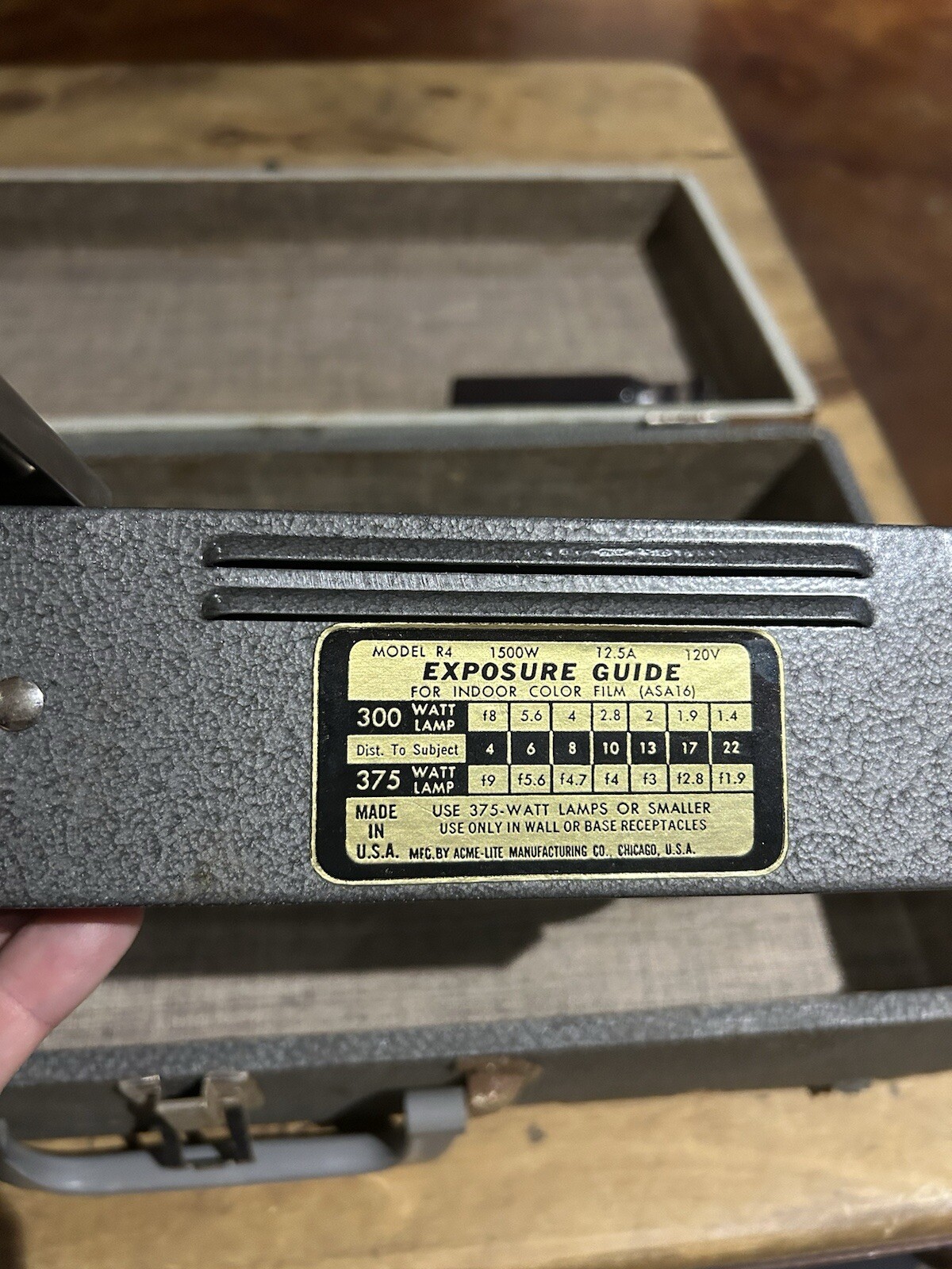 Vintage ACME Lite Mov-E-Lite w/ Case *WORKS GREAT* Model R4 1500W Movie Prop
