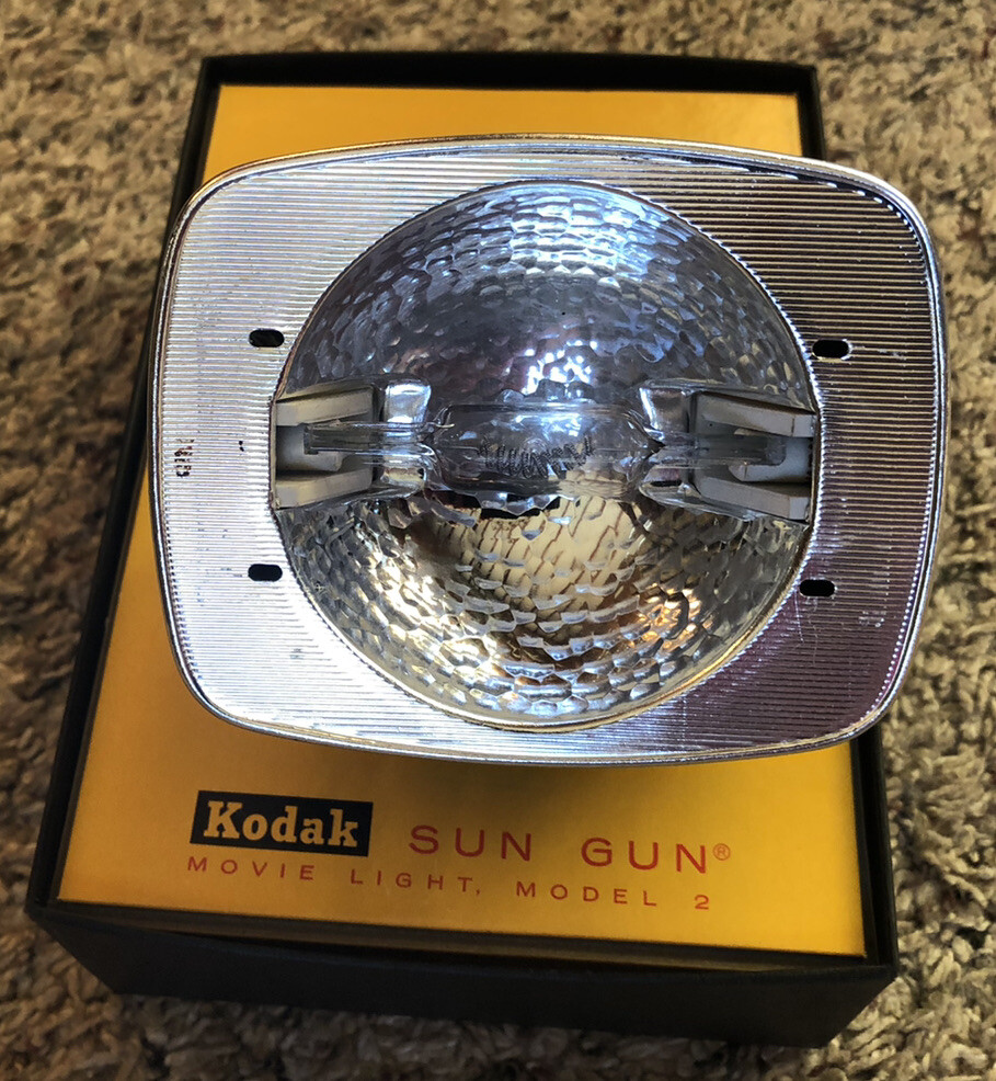 Vintage KODAK Sun Gun Movie Light-Model 2 -Original Box – Tested- Works great
