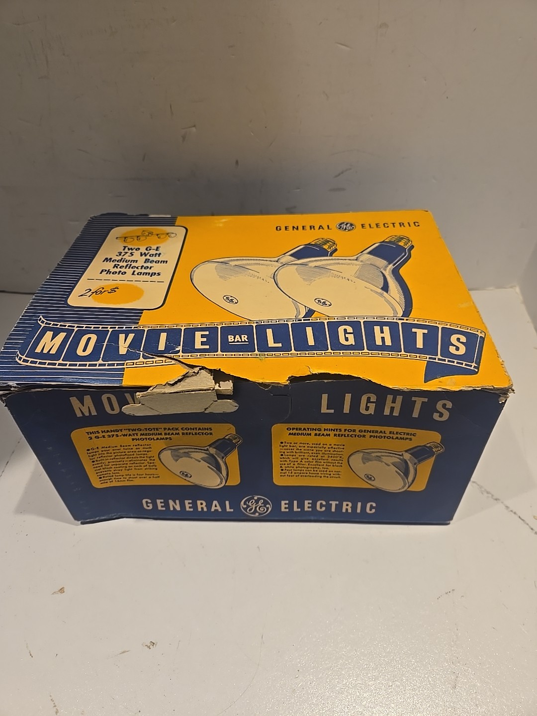 2 GE Vintage 375W Superflood Movie Photo Lamps Light Bulbs PH375/34R4 Working
