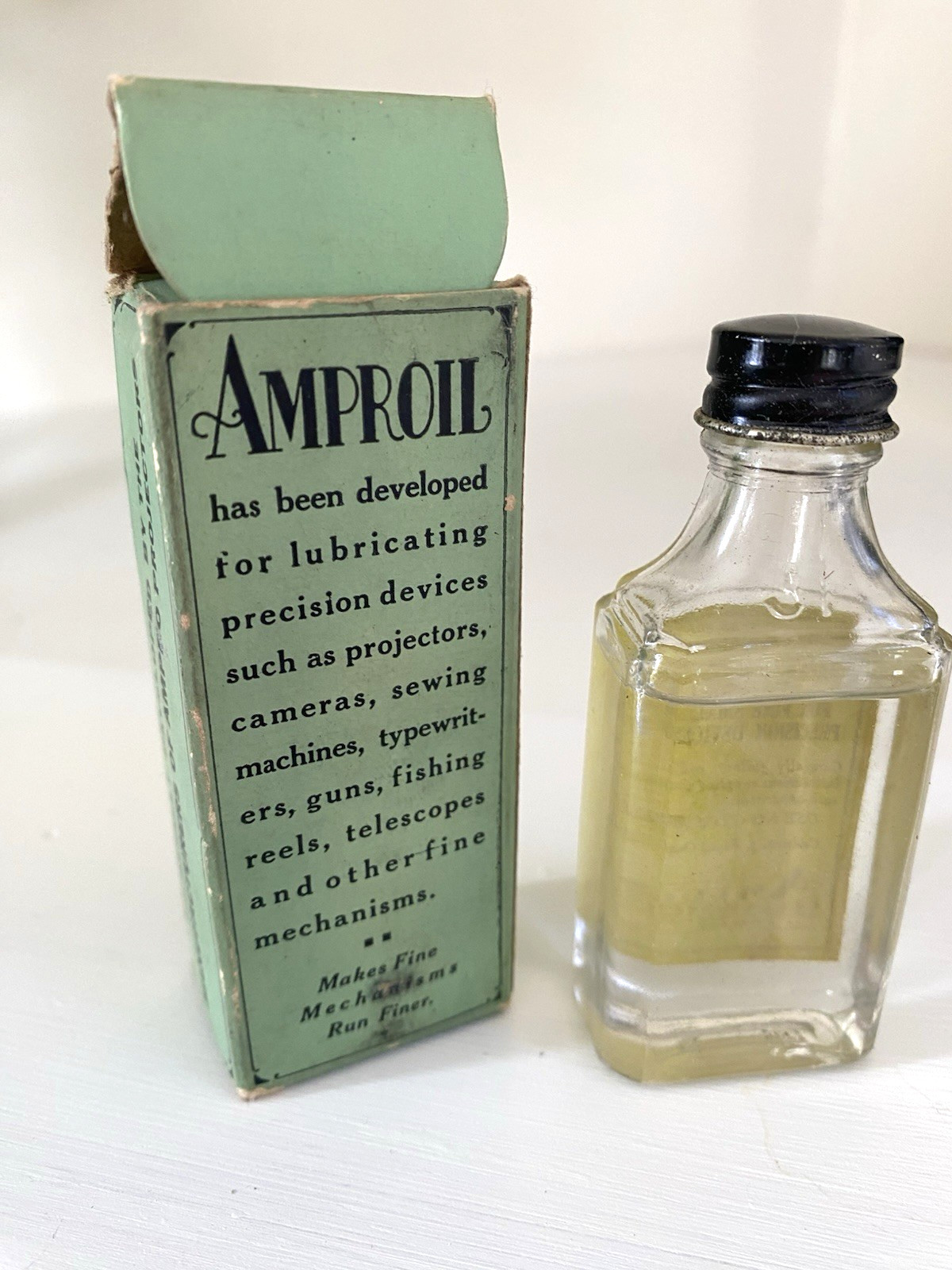 Vtg Ampro AMPROIL MOVIE Film PROJECTOR OIL Near Full Bottle Box Cameras Fishing