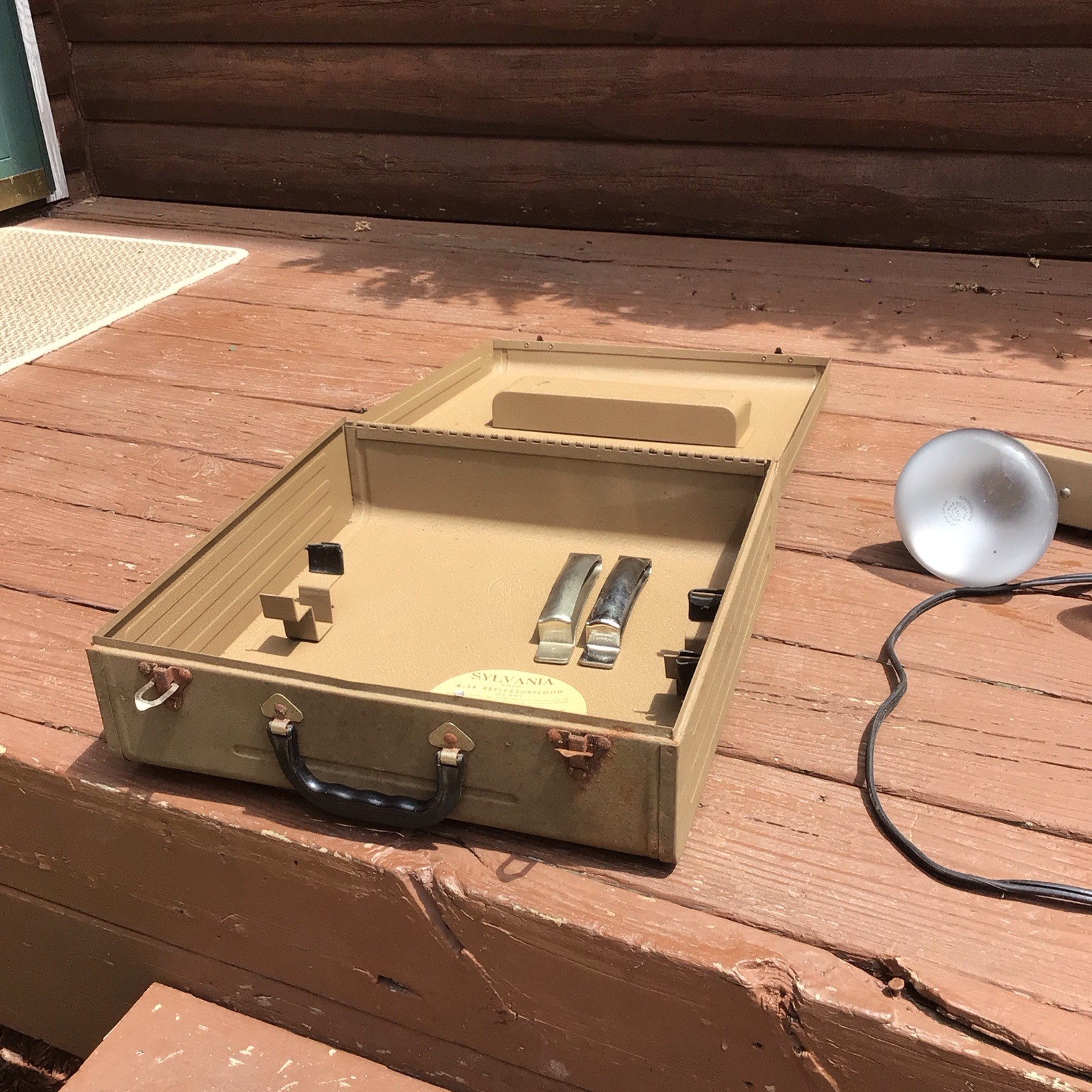 VTG “Acme Lite Mov-E-Lite” Model R4 Movie Lighting 4-Bulb 15″ Bar ~ Metal Case