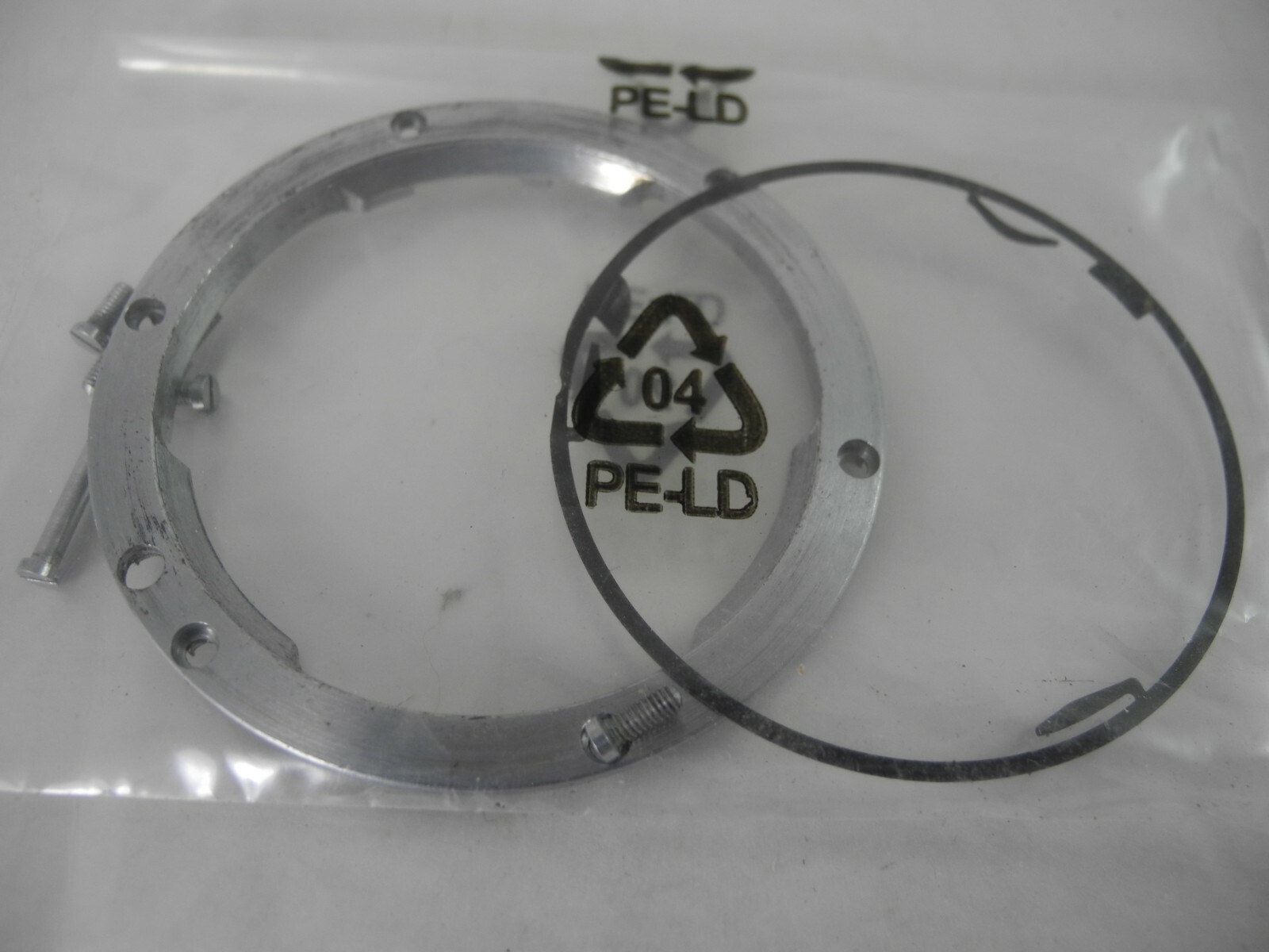 LEICA LEICAFLEX LENS FLANGE SHIM AND 6 SCREWS NICE USABLE
