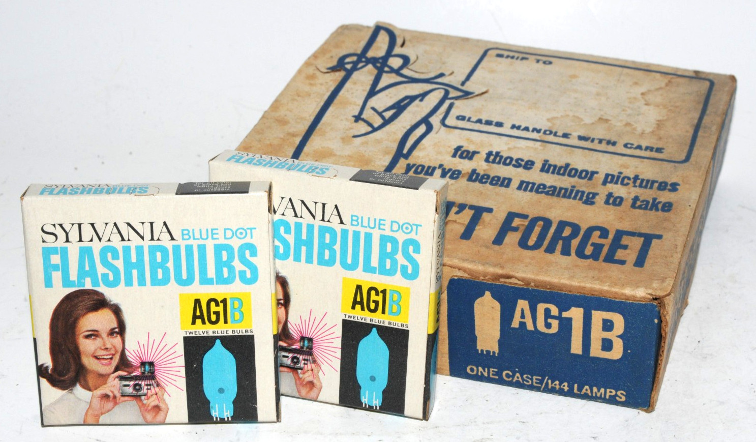 Sylvania Blue Dot Flash Bulbs AG1B – 1 Case in Original Box 1 Case 12 boxes.