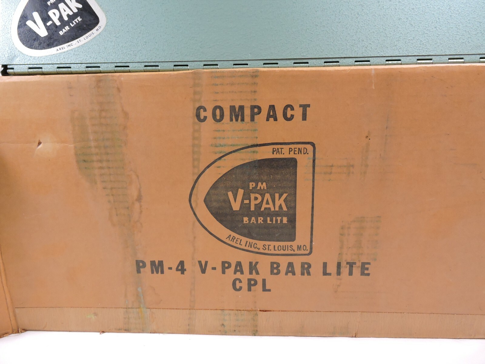 Vtg Mid Century V-PAK 4 Bulb Light Lite CPL Bar Photography w/ Box PM-4