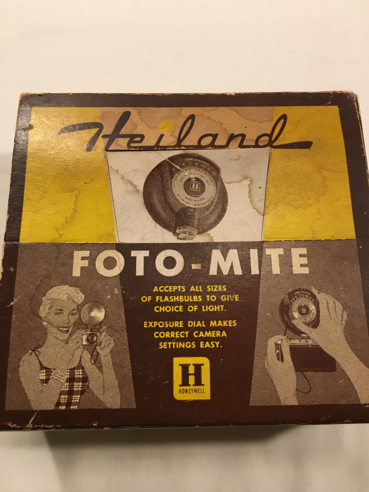 Vintage Heiland Foto-Mite Flash Camera Accessory Untested Original Box