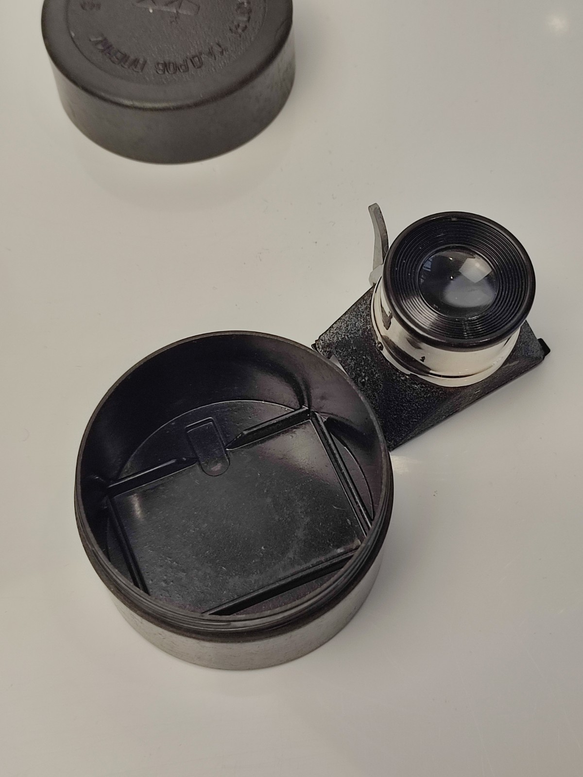 Film Viewing Loupe 5X Magnifier for 35mm Film Slides Negatives Vintage Soviet