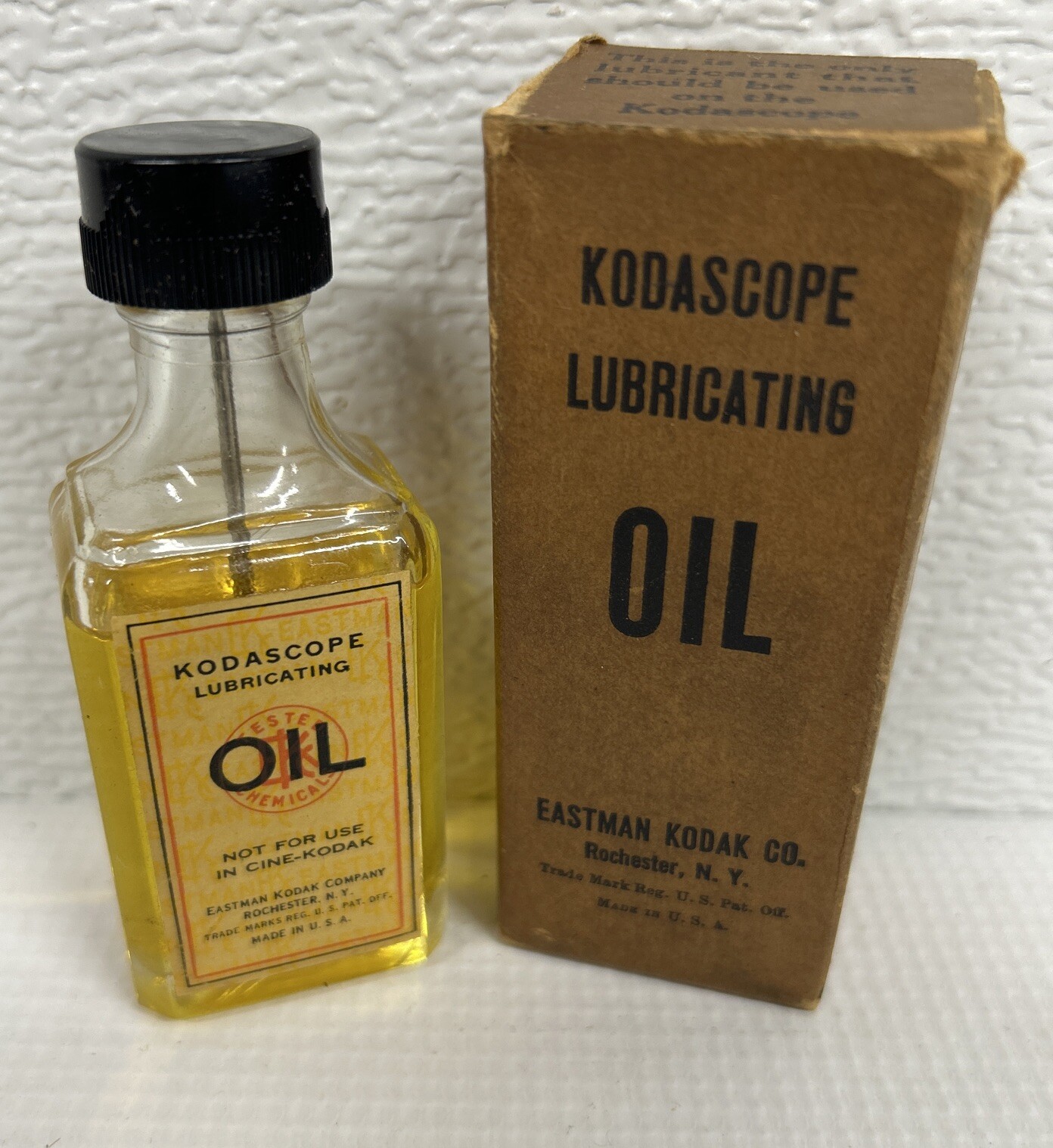 Vintage Eastman Kodak Kodascope Lubricating Oil Box Partial Bottle