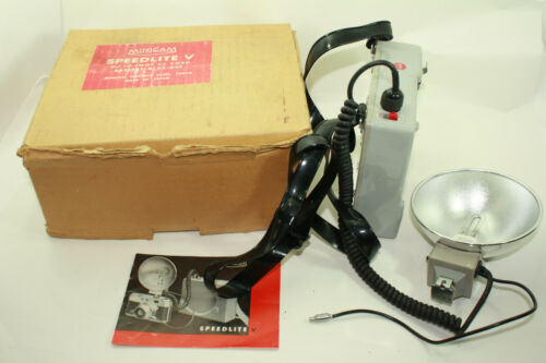 VINTAGE MINICAM SPEEDLITE V FLASH w/ BATTERY PACK MADE IN JAPAN