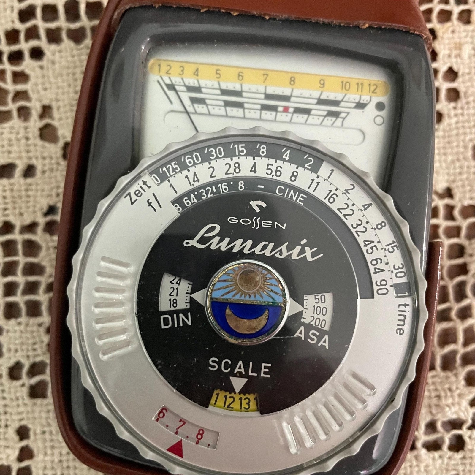 Vintage Gossen Lunasic Camera Color Finder Light Meter in Leather Case