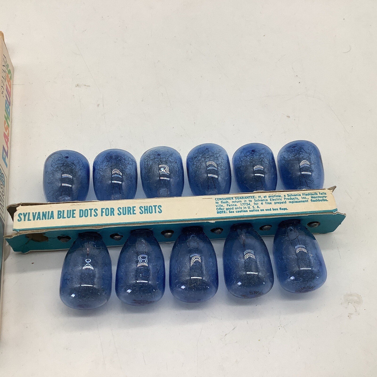 New Old Stock Sylvania Blue Dot M3B Flashbulbs 11 Blue Bulbs Made On USA