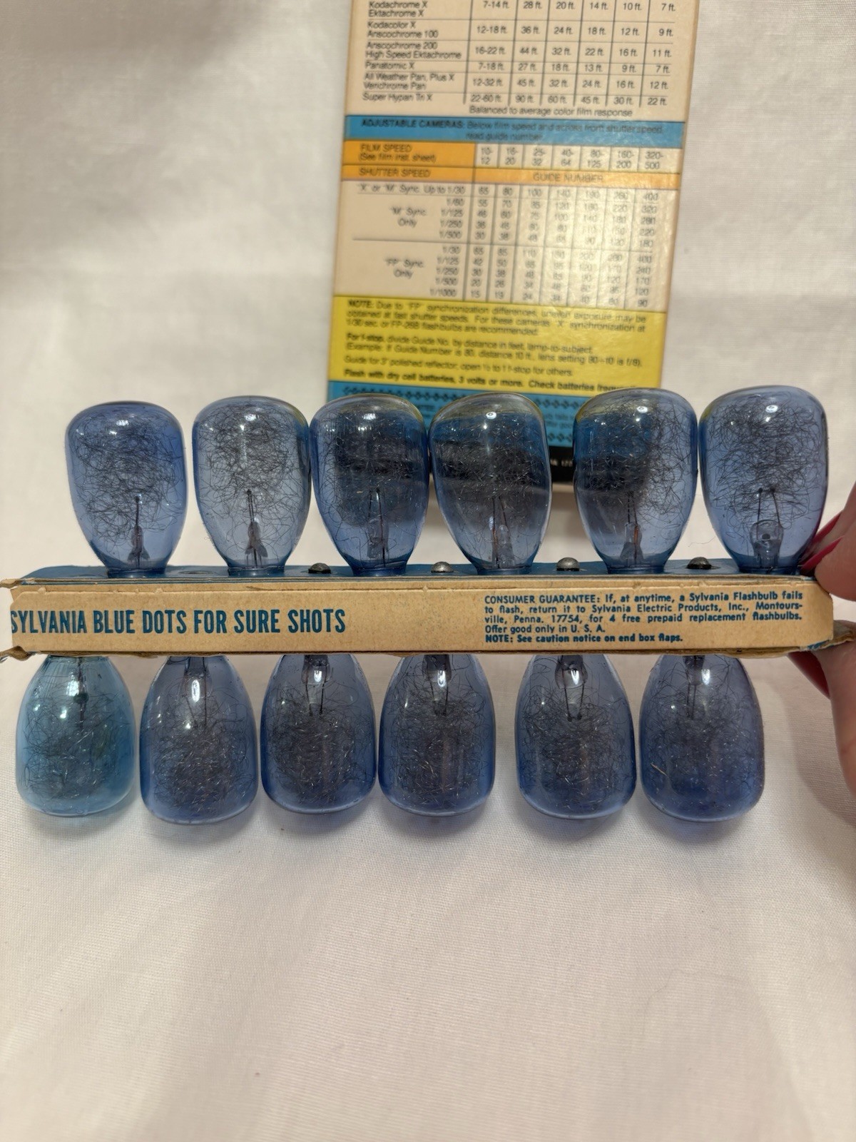 Vintage SYLVANIA Blue Dot Flashbulbs M3B 12 Blue Bulbs