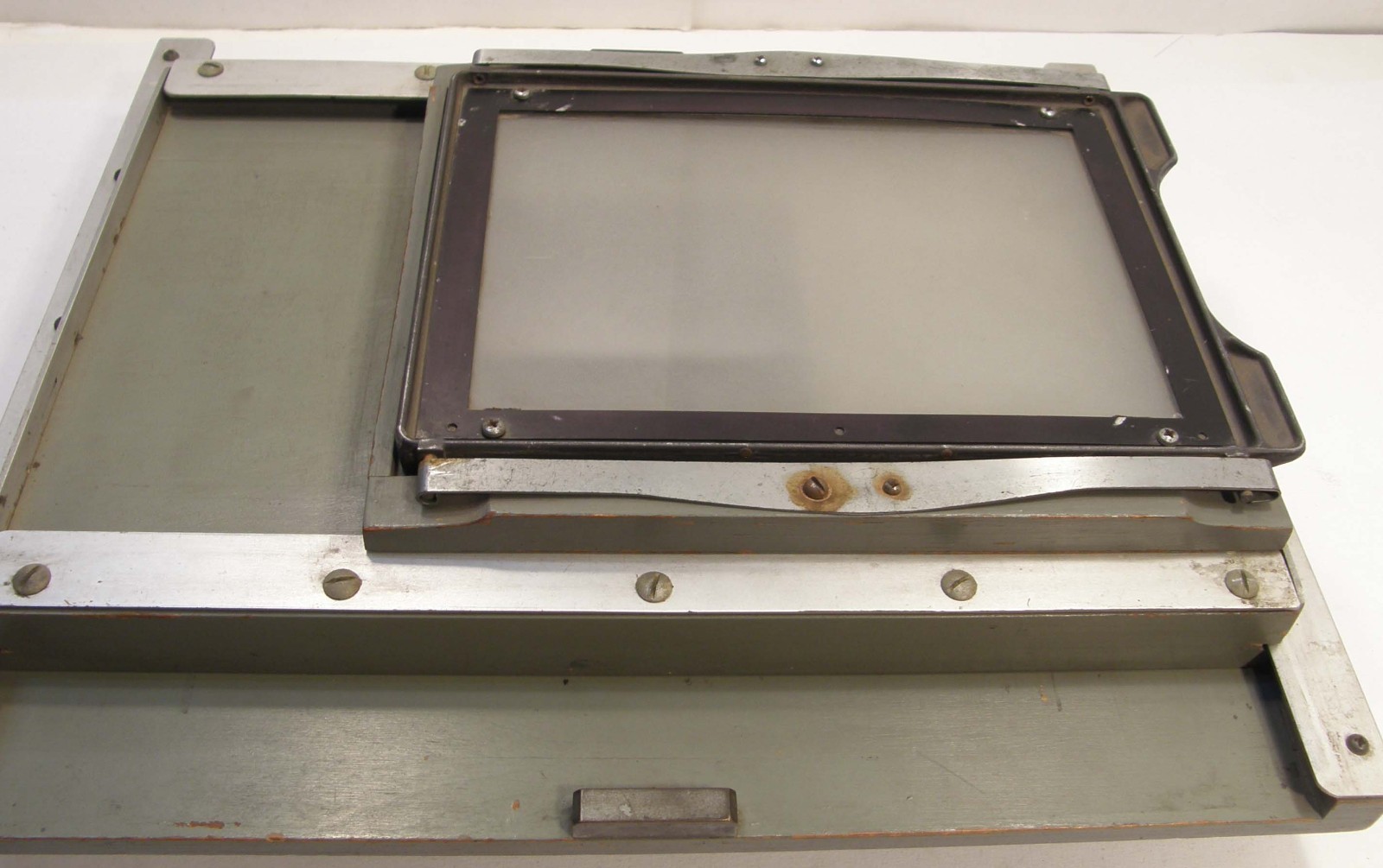 VINTAGE SLIDING BACK WATSON BURKE & JAMES GROVER 6 3/4″ X 4 3/4″ GROUND GLASS
