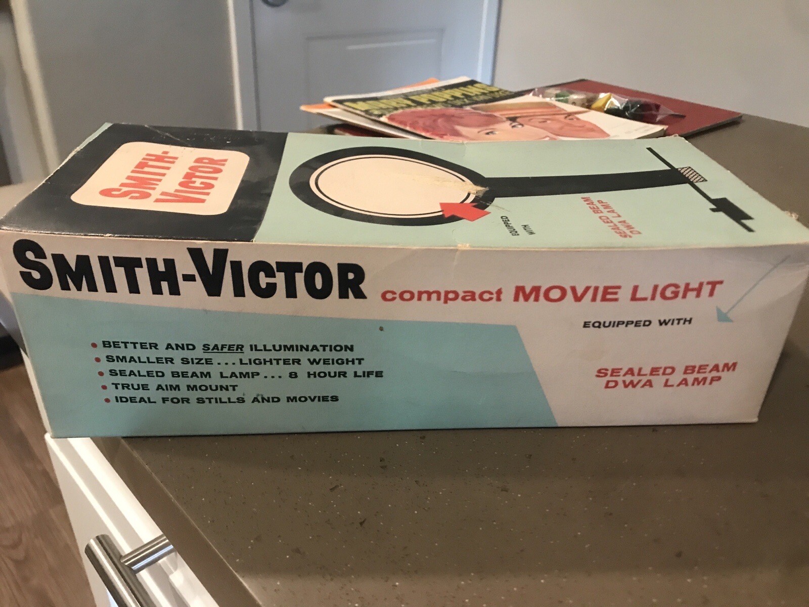 Smith-Victor Model L-5 Compact Movie Light Vintage 1962 Tested Works